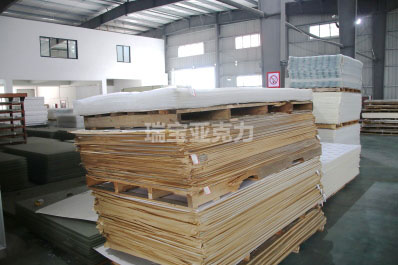 亞克力板怎么清理不干膠