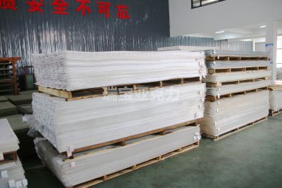 粉色亞克力板材配什么顏色字