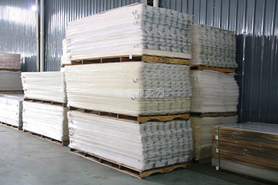 亞克力板材上的膠條是什么材質(zhì)