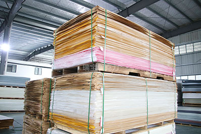 柜子隔板亞克力板材好嗎安全嗎