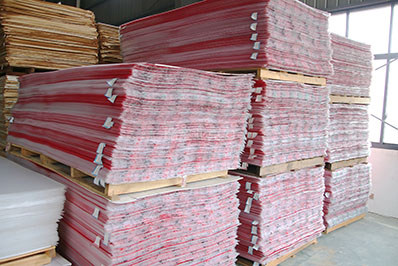 亞克力板材做雨棚頂會變形嗎